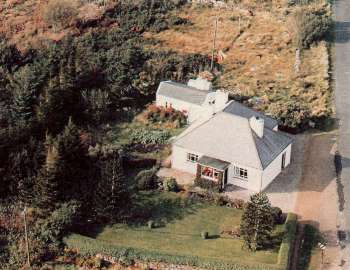 Teach Neilly Holiday Home,
Crolly,
Gweedore,
Co. Donegal,
Ireland