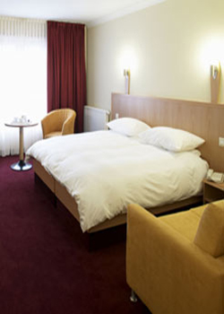 Bewleys Hotel Newlands Cross, 
Naas Road (N7),
Newlands Cross,
Dublin 22,
Ireland
