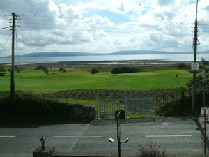 Claremount House B&B, 
Salthill, 
Co. Galway,
Irlanda.