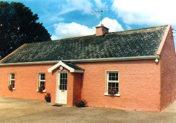 Glenroe Self Catering Cottage, 
Tully, 
Glenroe, 
Kilmallock, 
Co. Limerick,
Ireland