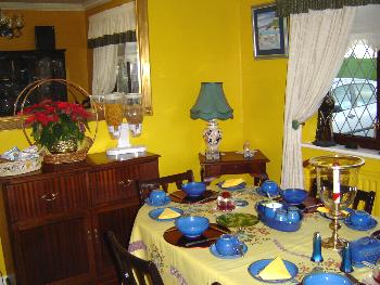Krakow Bed & Breakfast,
190 Ard Easmuinn,
Dundalk,
Co. Louth, 
Irlanda