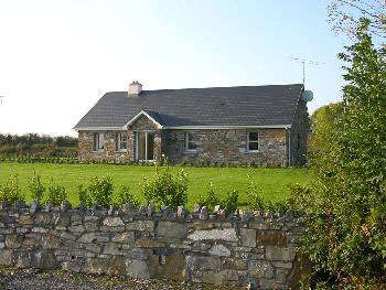 Grange Lodge Self Catering Accommodation,
Grange,
Strokestown,
Co. Roscommon,
Irlanda