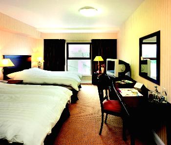 Esplanade Hotel, 
Strand Road, 
Bray, 
Co. Wicklow,
Ireland
 